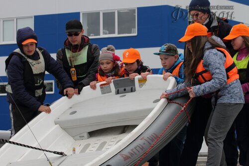 Спуск на воду яхты Дагги-Тиц